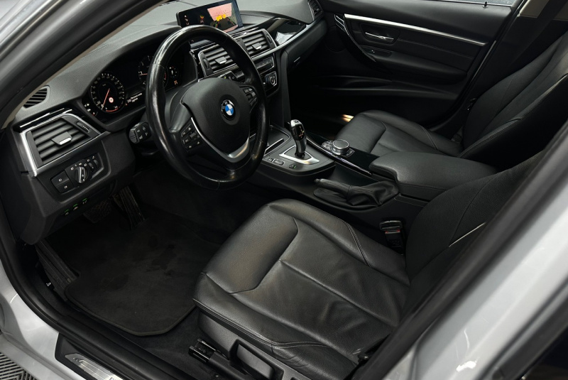  Ponuka vozidiel / BMW Rad 3 Touring 320d xDrive A/T - video