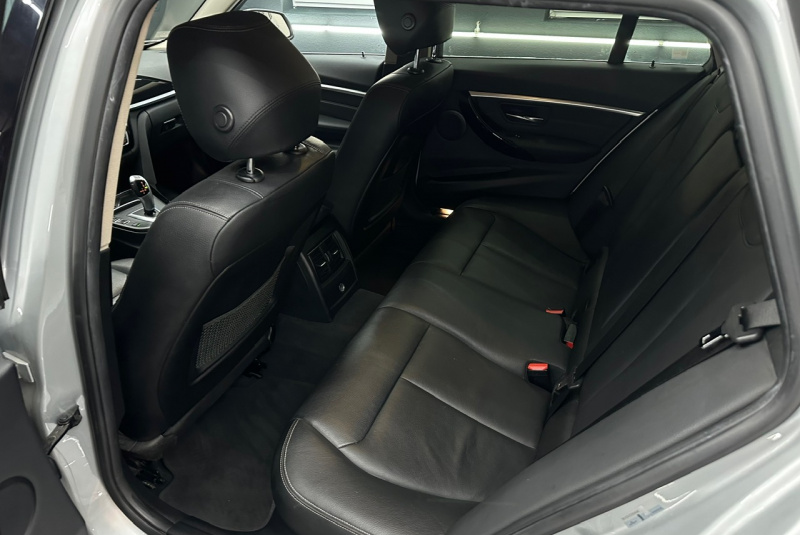  Ponuka vozidiel / BMW Rad 3 Touring 320d xDrive A/T - video