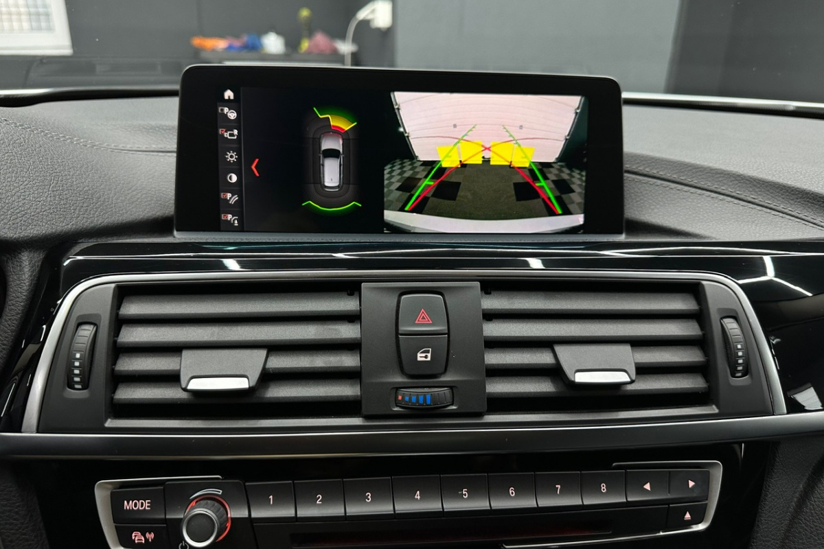 Ponuka vozidiel / BMW Rad 3 Touring 320d xDrive A/T - video