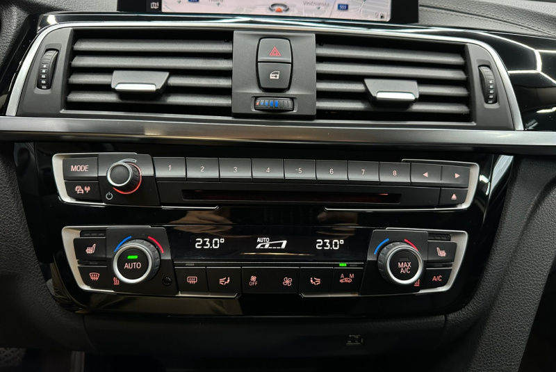  Ponuka vozidiel / BMW Rad 3 Touring 320d xDrive A/T - video