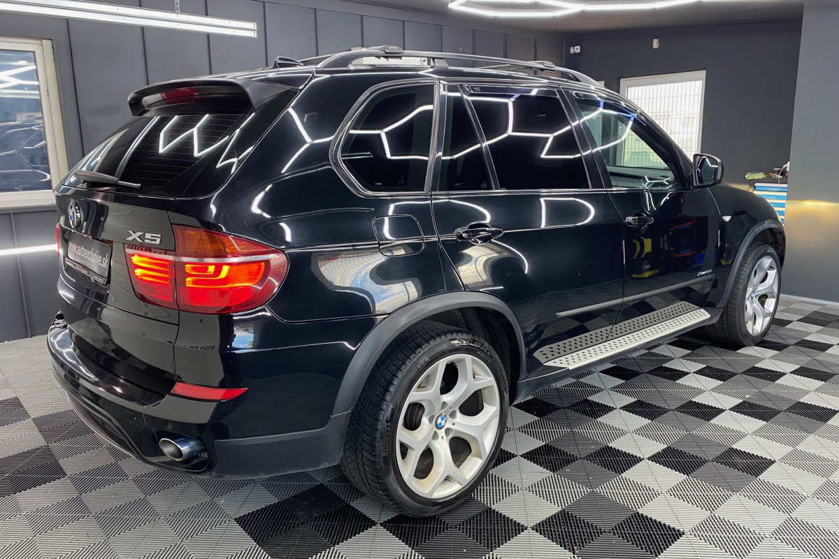 Ponuka vozidiel / BMW X5 xDrive30d - video