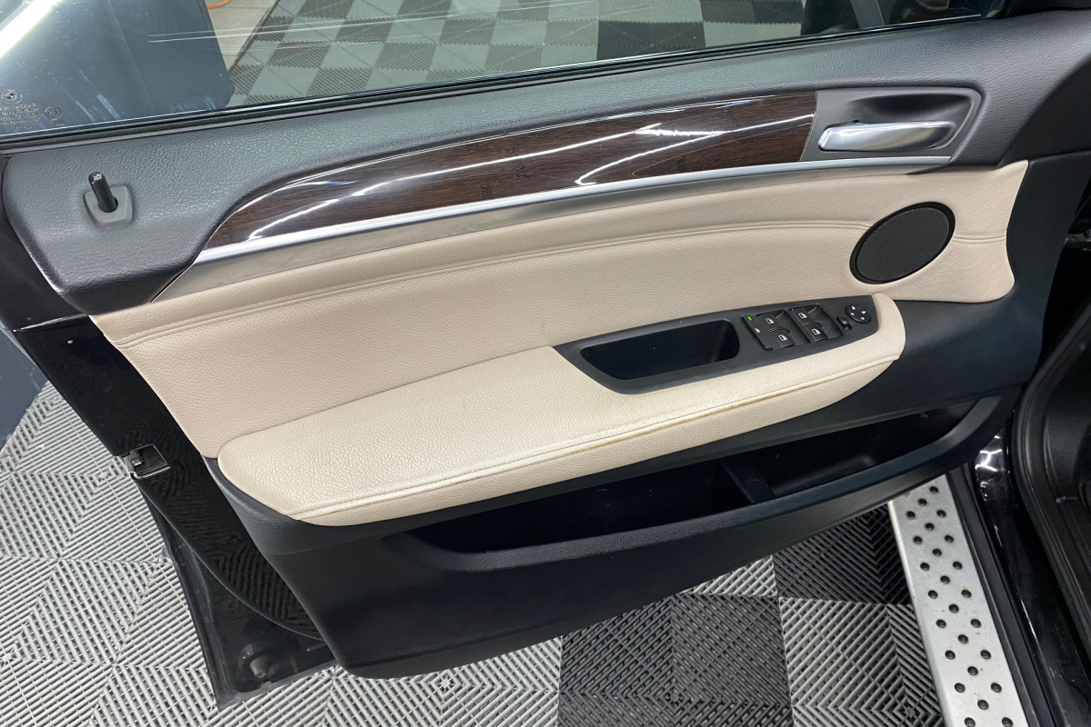 Ponuka vozidiel / BMW X5 xDrive30d - video Ponuka vozidiel / BMW X5 xDrive30d - video