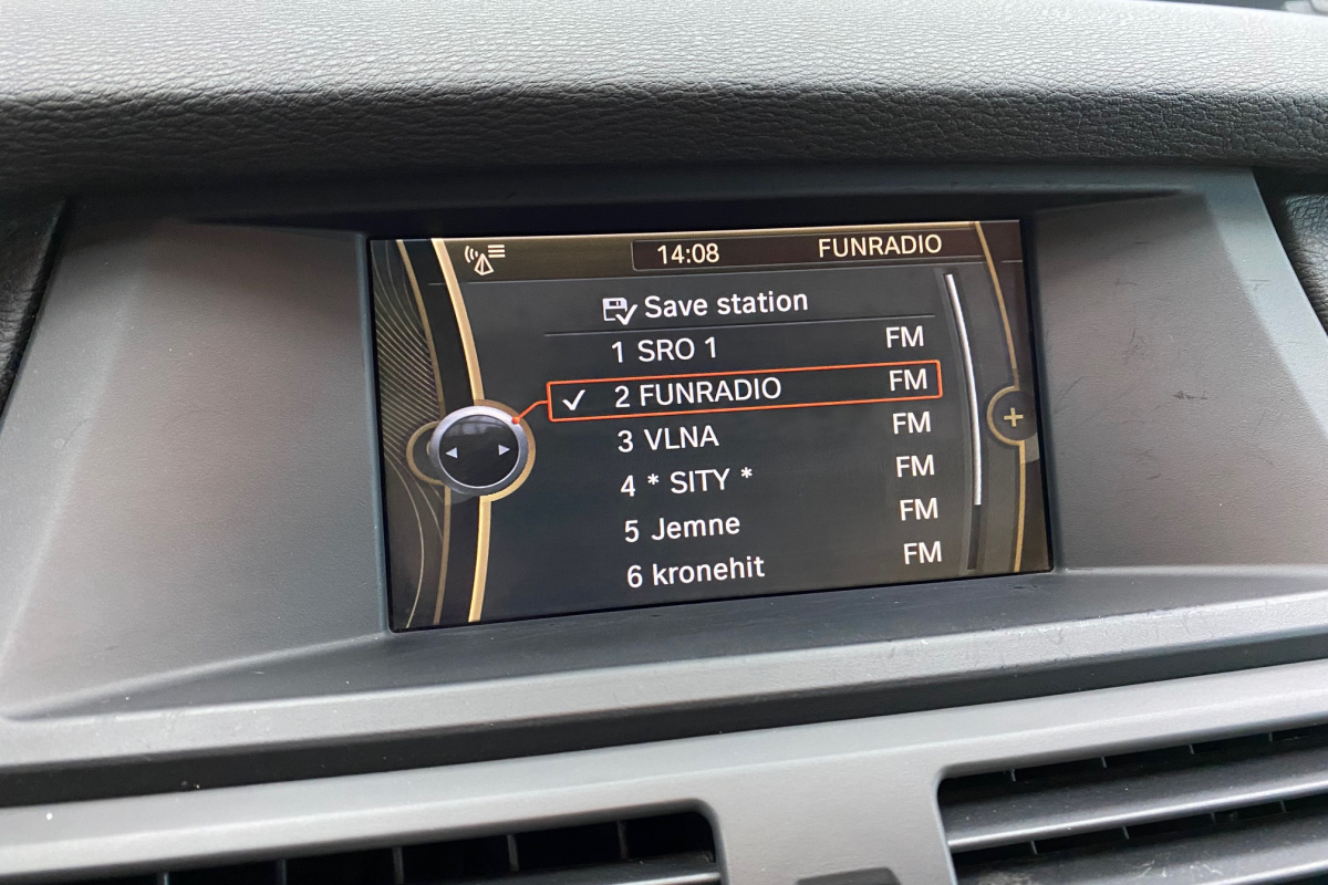 Ponuka vozidiel / BMW X5 xDrive30d - video
