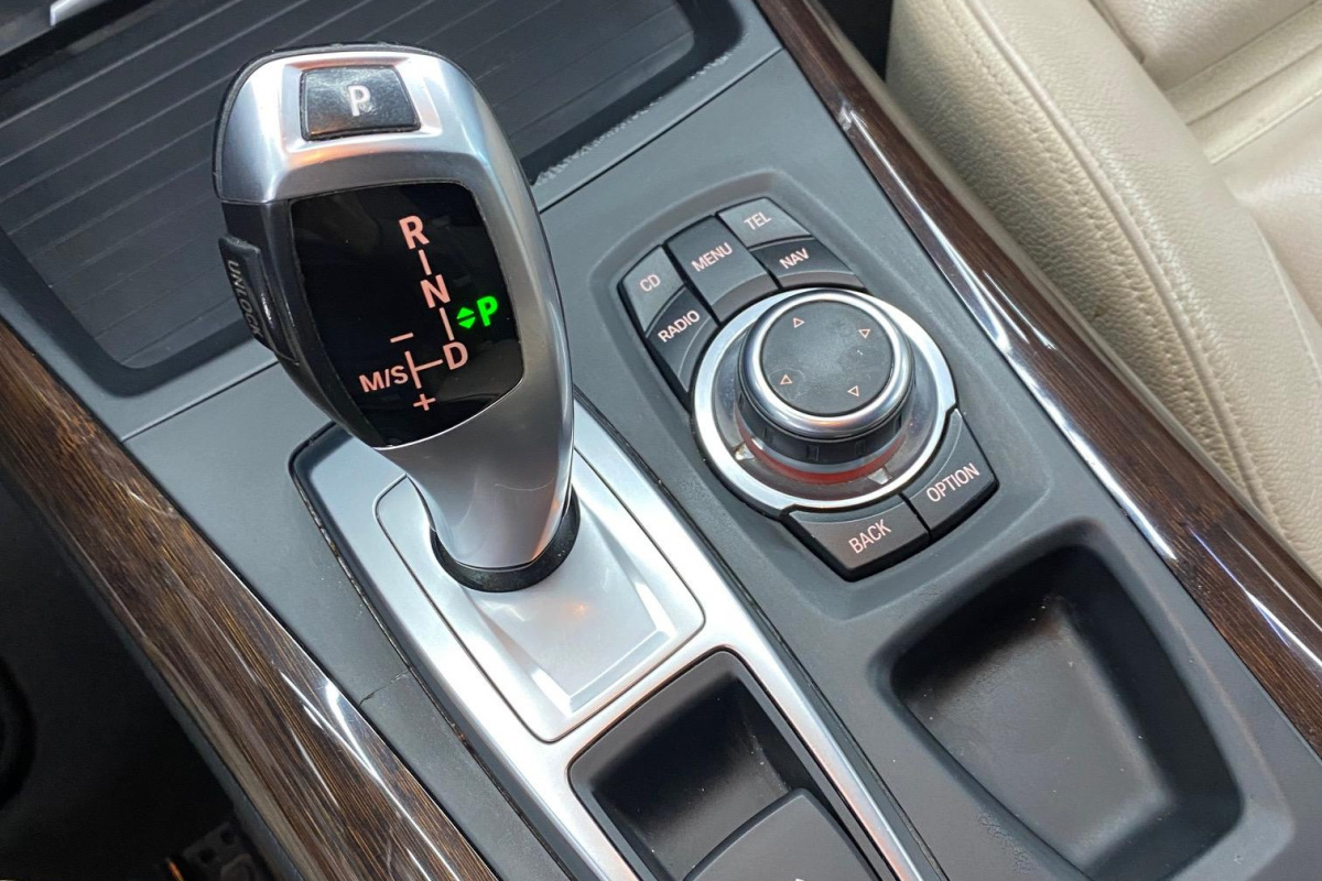 Ponuka vozidiel / BMW X5 xDrive30d - video