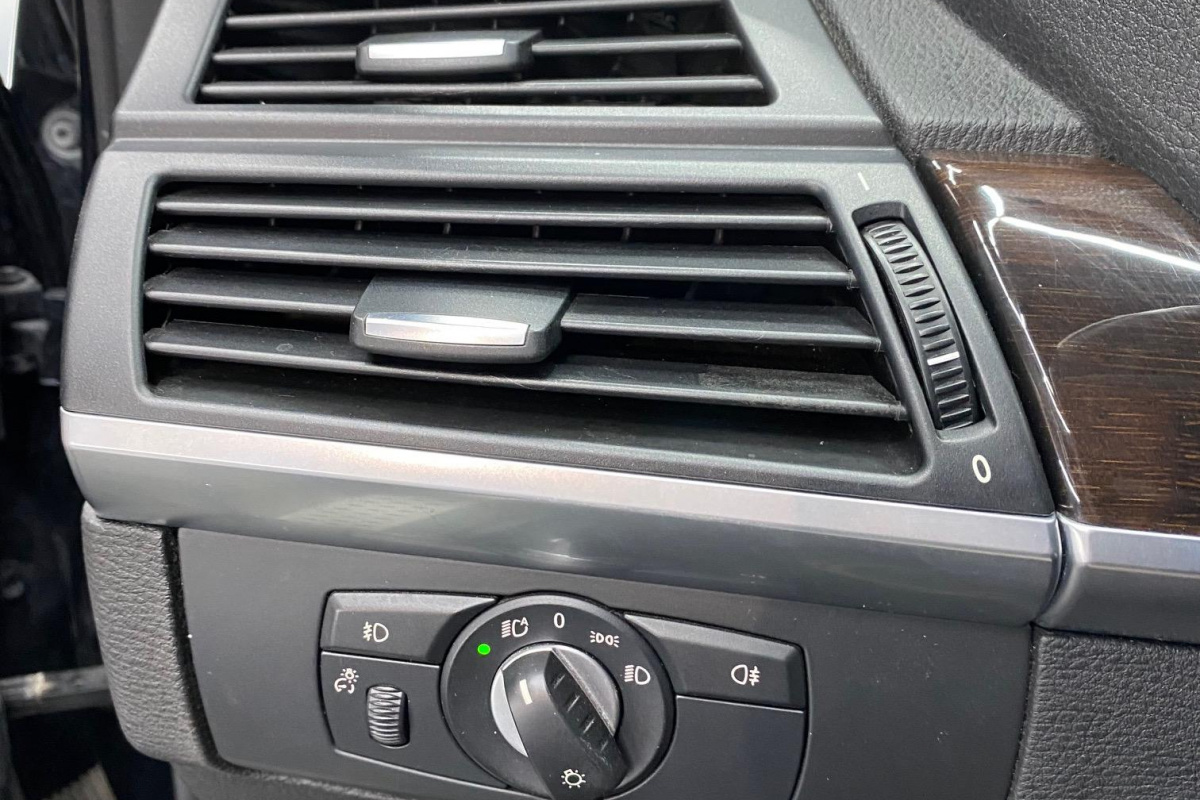 Ponuka vozidiel / BMW X5 xDrive30d - video