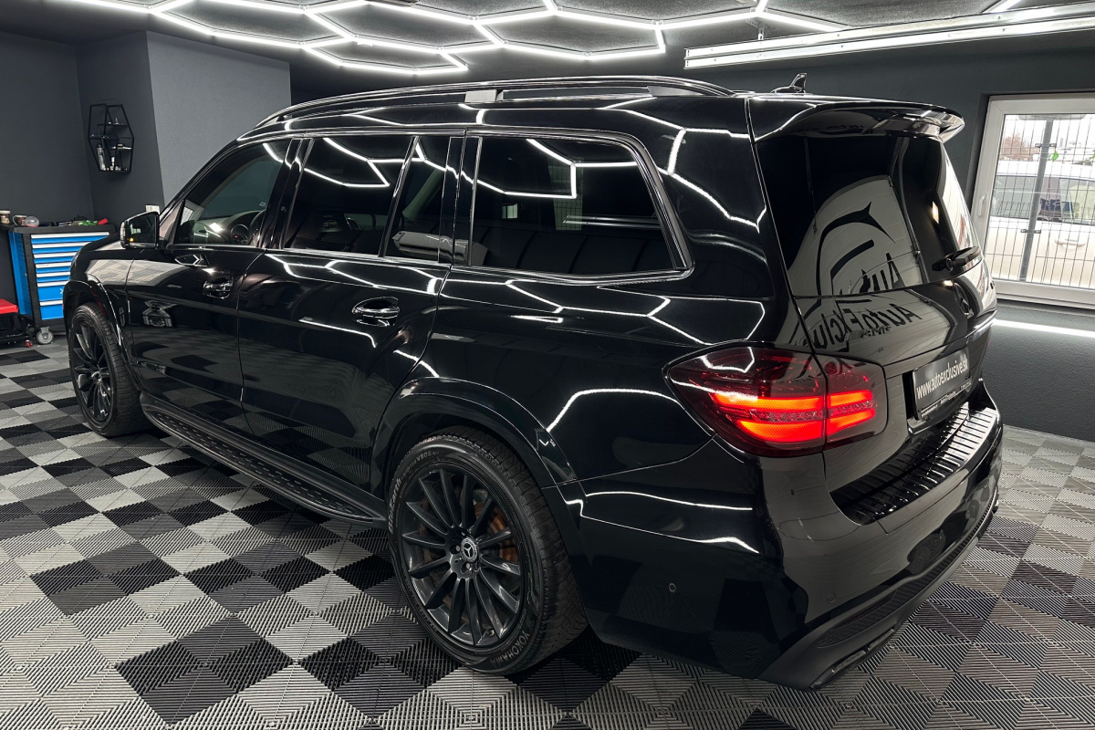 Ponuka vozidiel / Mercedes-Benz GLS 500 4MATIC AMG A/T - video