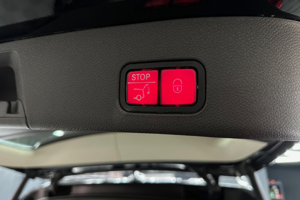 Ponuka vozidiel / Mercedes-Benz GLS 500 4MATIC AMG A/T - video
