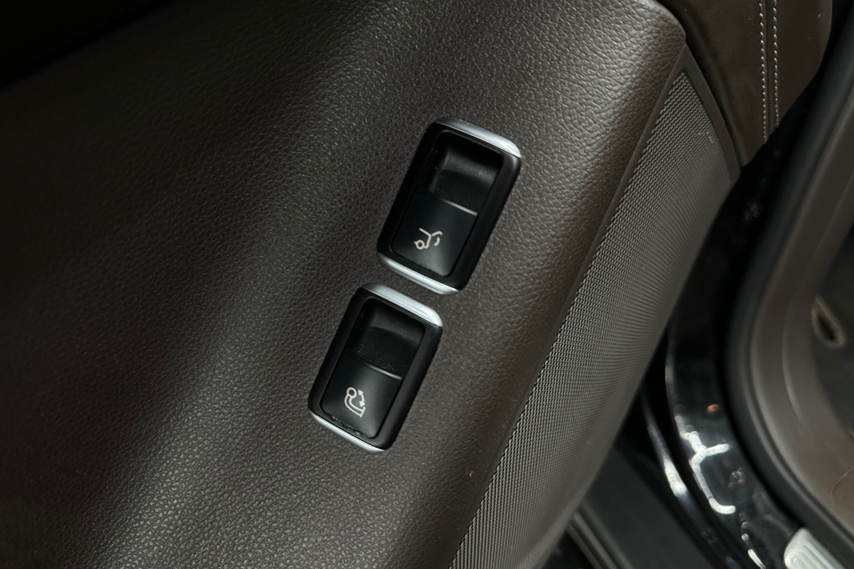 Ponuka vozidiel / Mercedes-Benz GLS 500 4MATIC AMG A/T - video Ponuka vozidiel / Mercedes-Benz GLS 500 4MATIC AMG A/T - video