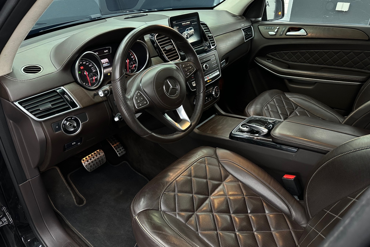 Ponuka vozidiel / Mercedes-Benz GLS 500 4MATIC AMG A/T - video Ponuka vozidiel / Mercedes-Benz GLS 500 4MATIC AMG A/T - video