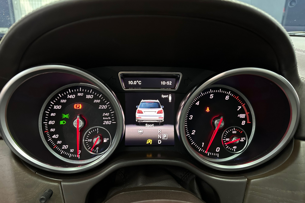 Ponuka vozidiel / Mercedes-Benz GLS 500 4MATIC AMG A/T - video