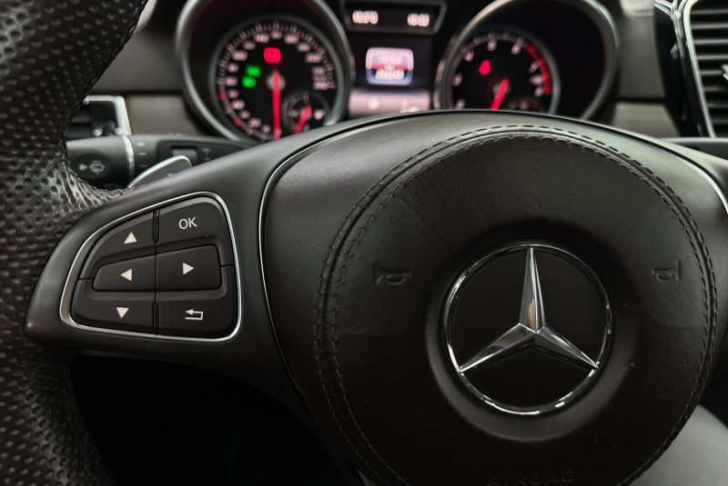  Ponuka vozidiel / Mercedes-Benz GLS 500 4MATIC AMG A/T - video