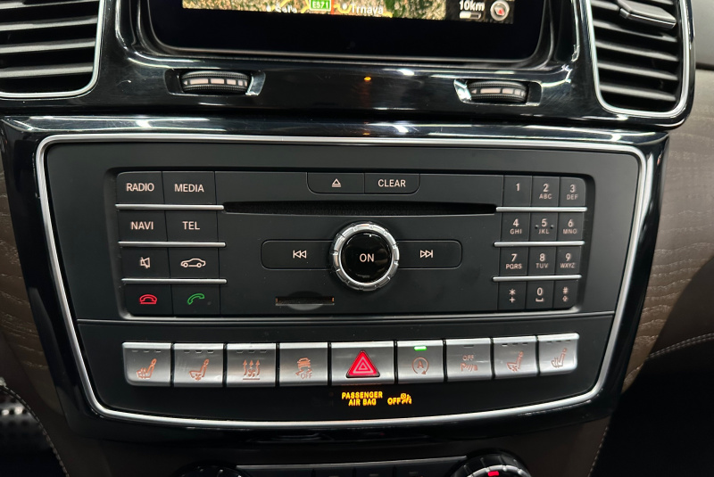  Ponuka vozidiel / Mercedes-Benz GLS 500 4MATIC AMG A/T - video