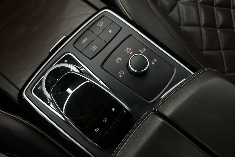  Ponuka vozidiel / Mercedes-Benz GLS 500 4MATIC AMG A/T - video