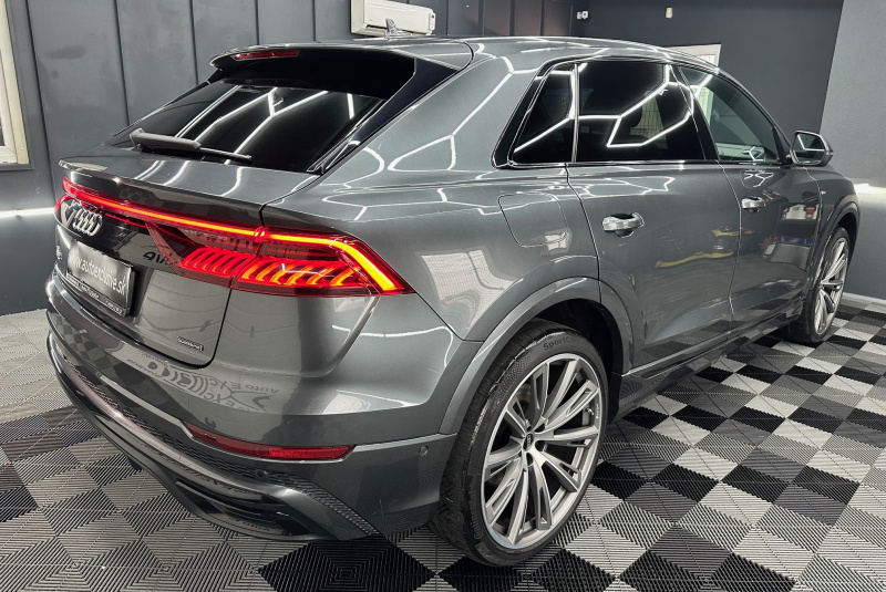  Ponuka vozidiel / Audi Q8 S-Line 55 TFSI mHEV quattro tiptronic - video
