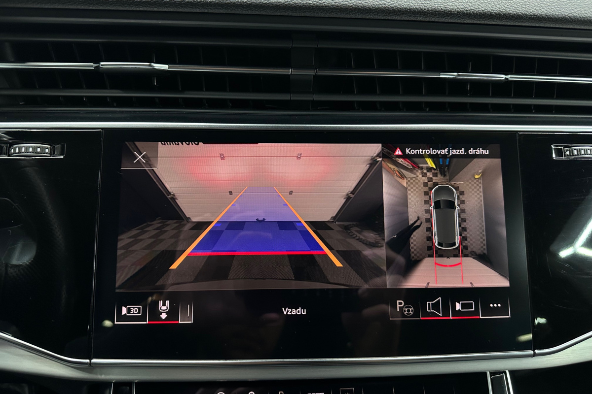 Ponuka vozidiel / Audi Q8 S-Line 55 TFSI mHEV quattro tiptronic - video