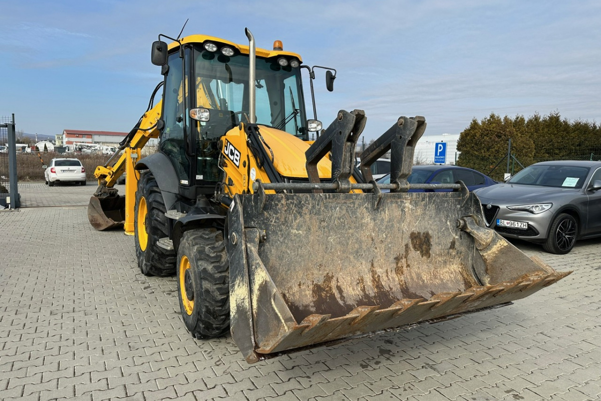 Ponuka vozidiel / JCB 3CX - video