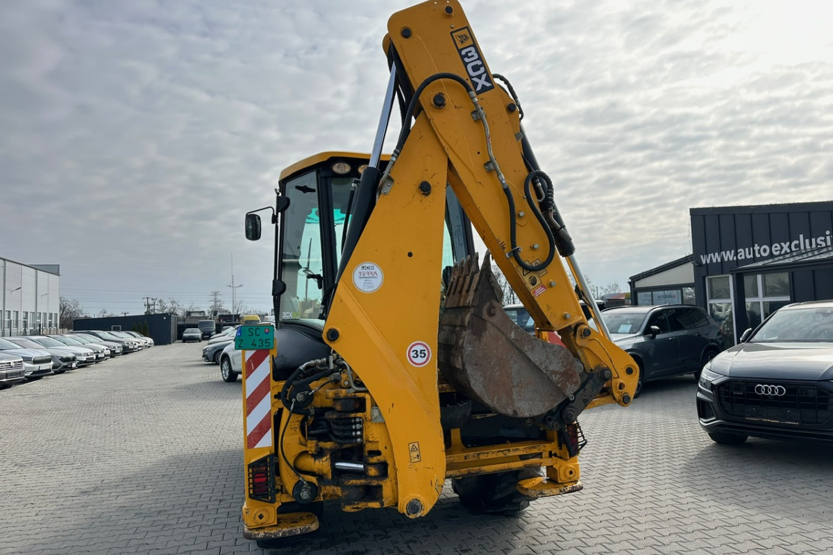 Ponuka vozidiel / JCB 3CX - video
