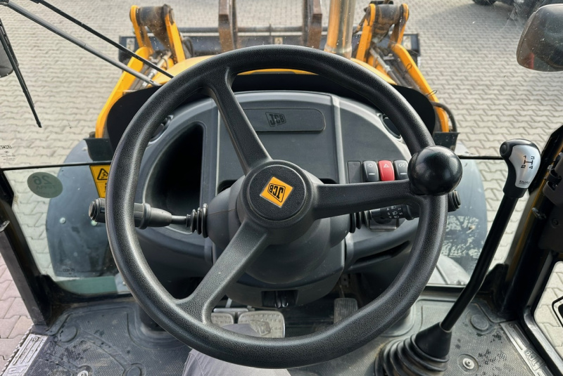  Ponuka vozidiel / JCB 3CX - video