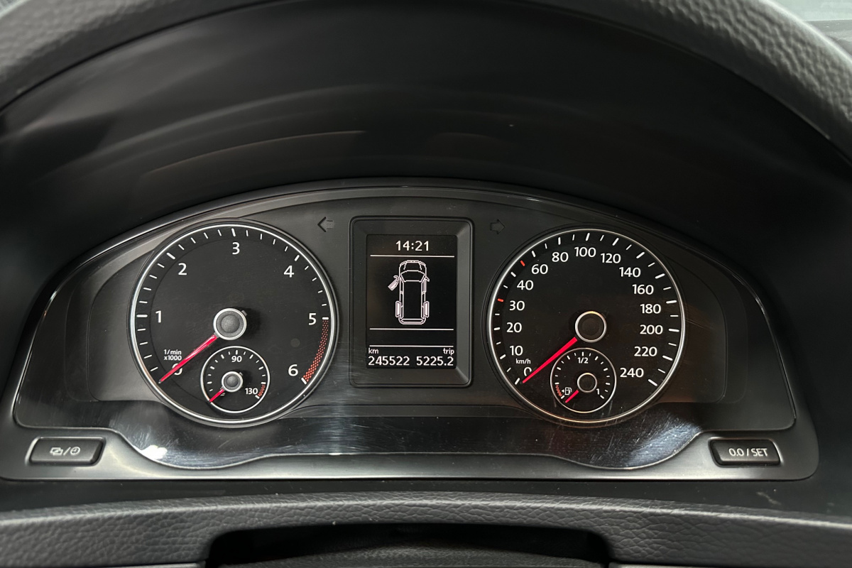 Ponuka vozidiel / Volkswagen Multivan T5 2.0 BiTDI HIGHLINE 4MOTION DSG - video