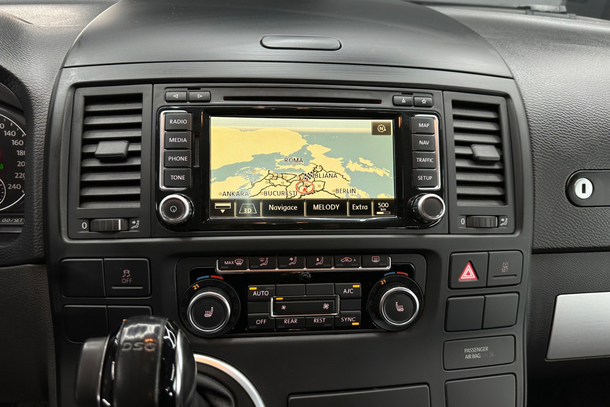 Ponuka vozidiel / Volkswagen Multivan T5 2.0 BiTDI HIGHLINE 4MOTION DSG - video