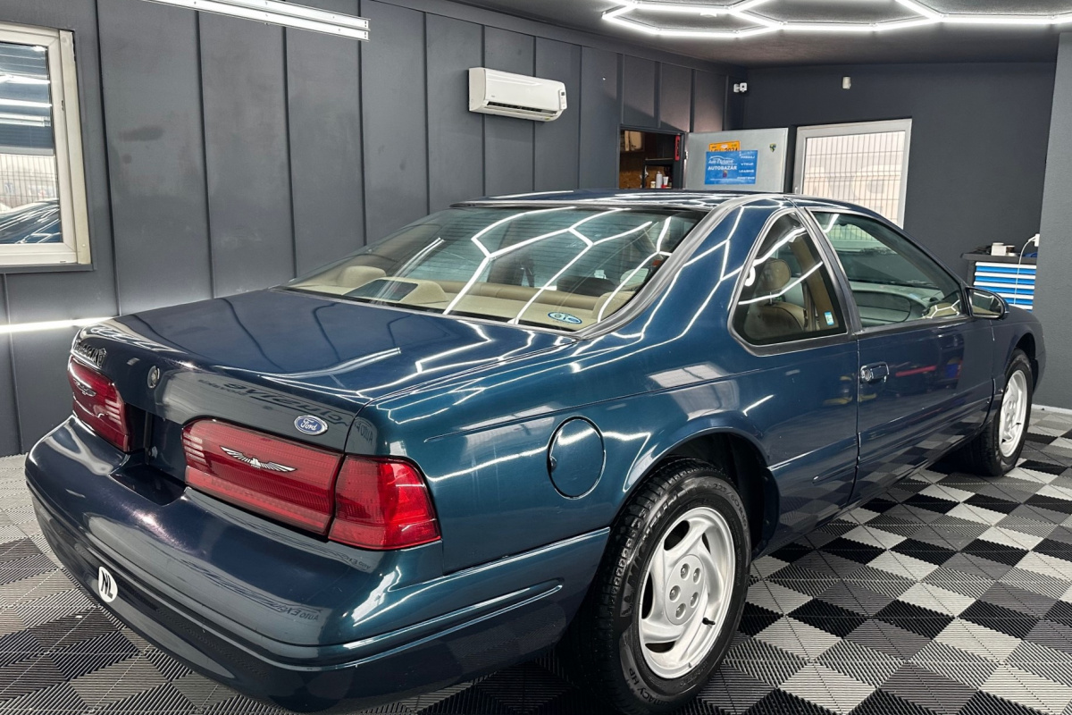 Ponuka vozidiel / Ford Thunderbird LX 4.6l V8 Benzín - video