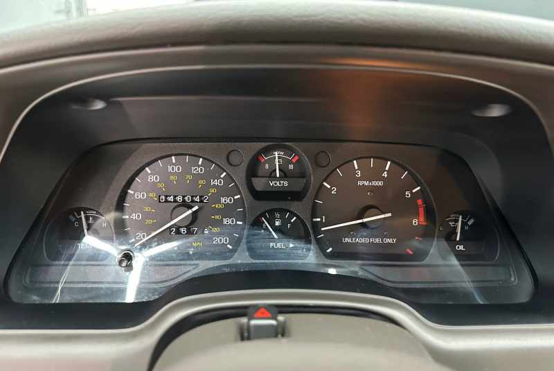  Ponuka vozidiel / Ford Thunderbird LX 4.6l V8 Benzín - video