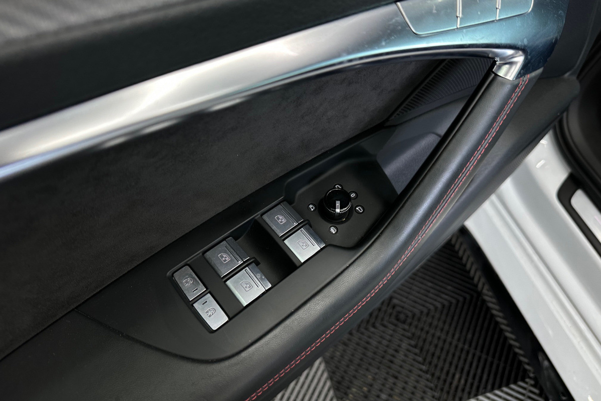 Ponuka vozidiel / Audi RS6 Avant 4.0 TFSI Quattro - video