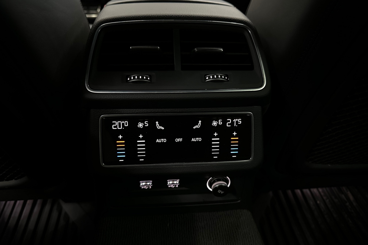 Ponuka vozidiel / Audi RS6 Avant 4.0 TFSI Quattro - video Ponuka vozidiel / Audi RS6 Avant 4.0 TFSI Quattro - video