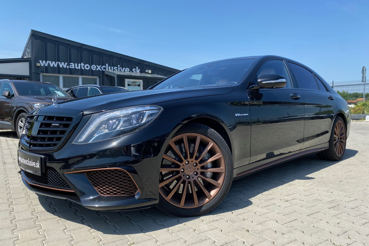 Ponuka vozidiel / Mercedes-Benz S trieda Sedan Mercedes-AMG 63 4matic - video