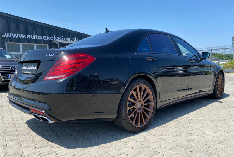  Ponuka vozidiel / Mercedes-Benz S trieda Sedan Mercedes-AMG 63 4matic - video