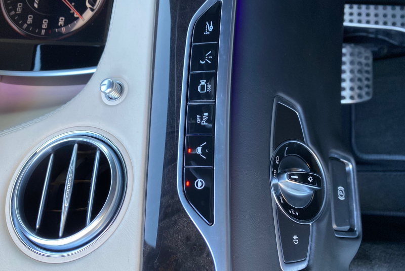  Ponuka vozidiel / Mercedes-Benz S trieda Sedan Mercedes-AMG 63 4matic - video