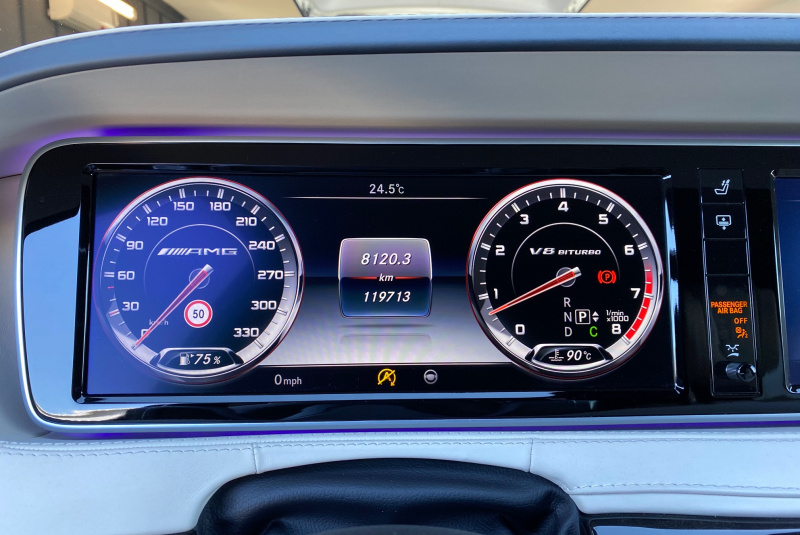 Ponuka vozidiel / Mercedes-Benz S trieda Sedan Mercedes-AMG 63 4matic - video