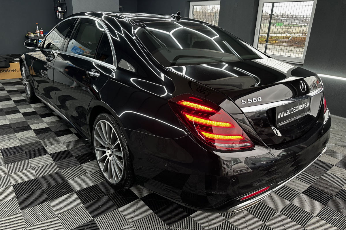 Ponuka vozidiel / Mercedes-Benz S trieda Sedan 560 4MATIC L A/T - video