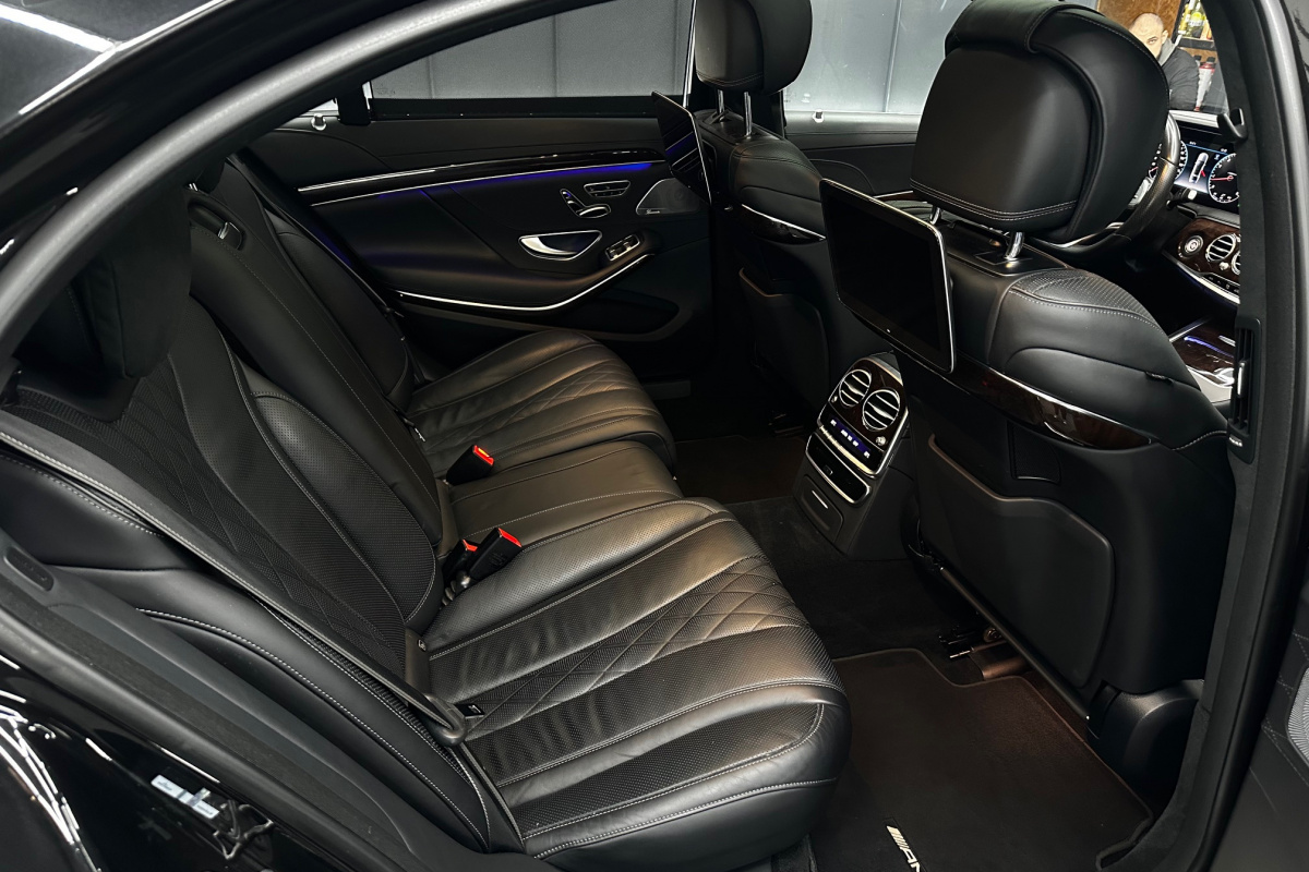 Ponuka vozidiel / Mercedes-Benz S trieda Sedan 560 4MATIC L A/T - video