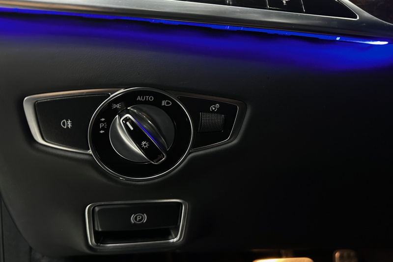  Ponuka vozidiel / Mercedes-Benz S trieda Sedan 560 4MATIC L A/T - video