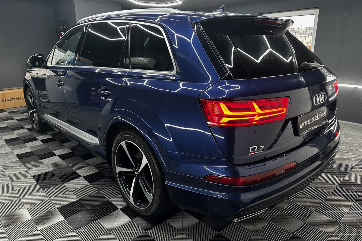 Ponuka vozidiel / Audi Q7 3.0 TDI 272k quattro tiptronic 8-st. - video