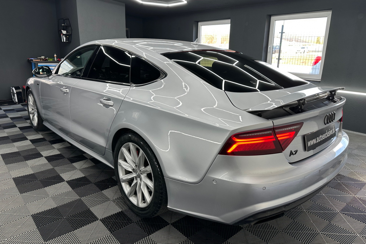 Ponuka vozidiel / Audi A7 Sportback competition 3.0 TDI quattro 326k tiptronic - video