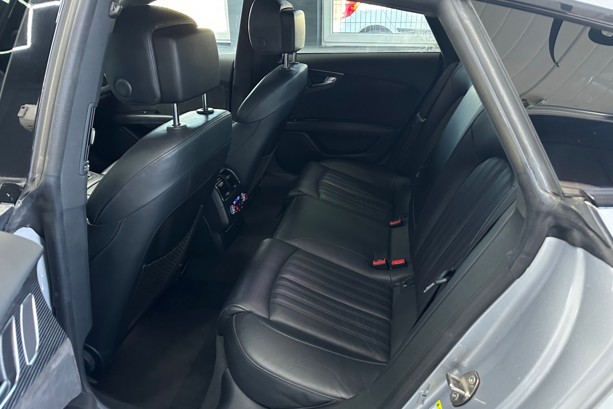 Ponuka vozidiel / Audi A7 Sportback competition 3.0 TDI quattro 326k tiptronic - video