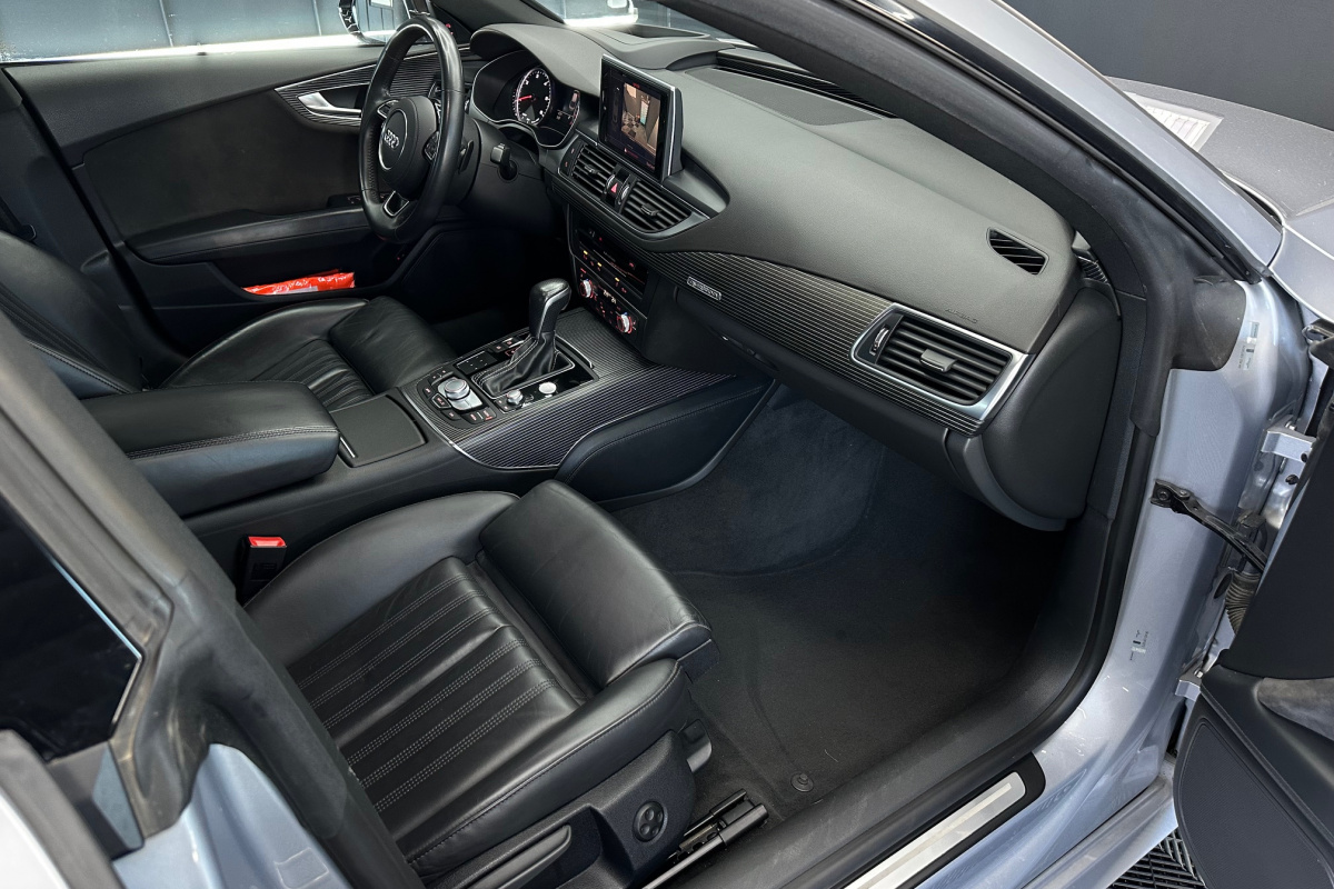 Ponuka vozidiel / Audi A7 Sportback competition 3.0 TDI quattro 326k tiptronic - video