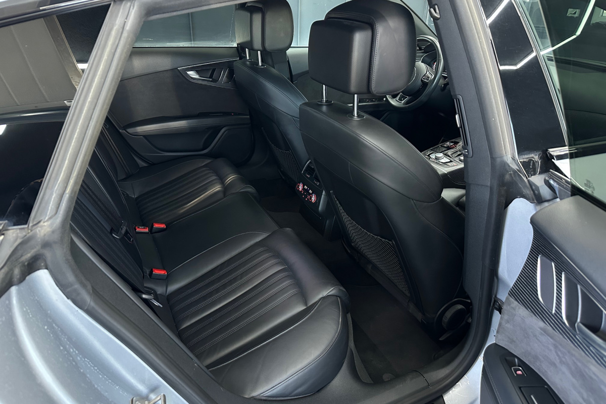 Ponuka vozidiel / Audi A7 Sportback competition 3.0 TDI quattro 326k tiptronic - video