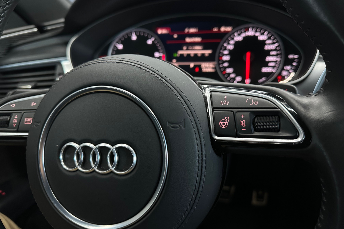 Ponuka vozidiel / Audi A7 Sportback competition 3.0 TDI quattro 326k tiptronic - video