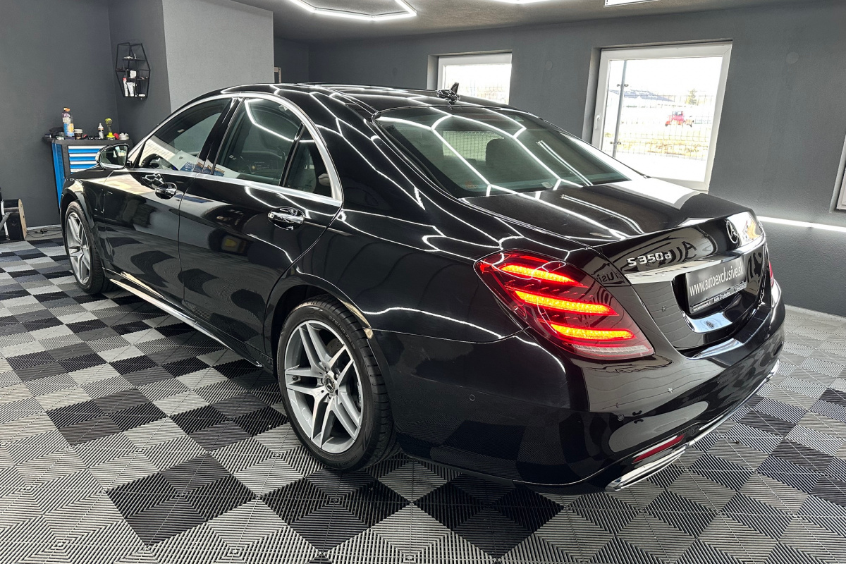 Ponuka vozidiel / Mercedes-Benz S trieda Sedan 350 d 4MATIC A/T - video
