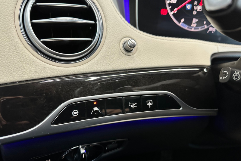  Ponuka vozidiel / Mercedes-Benz S trieda Sedan 350 d 4MATIC A/T - video