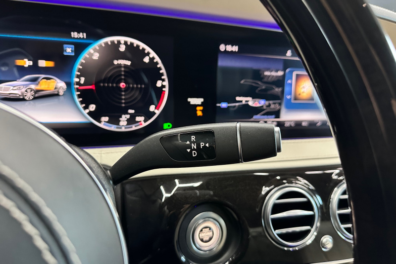  Ponuka vozidiel / Mercedes-Benz S trieda Sedan 350 d 4MATIC A/T - video