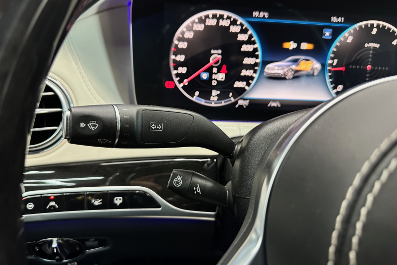  Ponuka vozidiel / Mercedes-Benz S trieda Sedan 350 d 4MATIC A/T - video