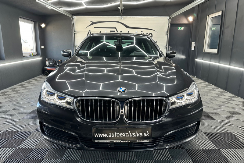 Ponuka vozidiel / BMW Rad 7 730d xDrive A/T - video Ponuka vozidiel / BMW Rad 7 730d xDrive A/T - video