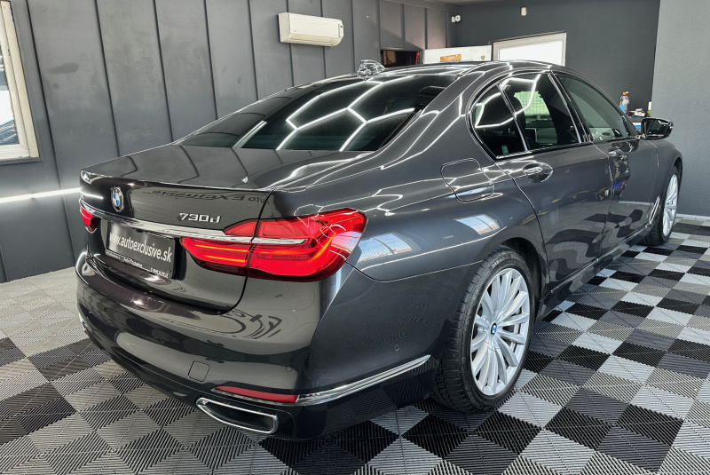 Ponuka vozidiel / BMW Rad 7 730d xDrive A/T - video Ponuka vozidiel / BMW Rad 7 730d xDrive A/T - video