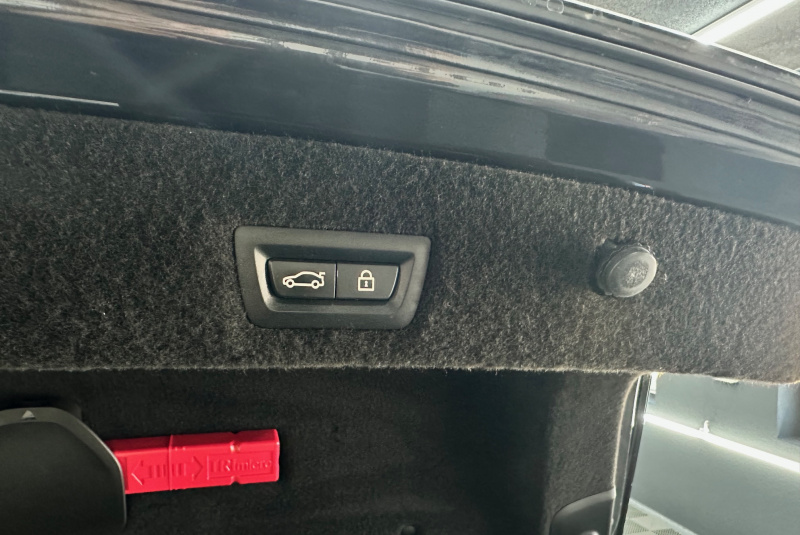 Ponuka vozidiel / BMW Rad 7 730d xDrive A/T - video Ponuka vozidiel / BMW Rad 7 730d xDrive A/T - video