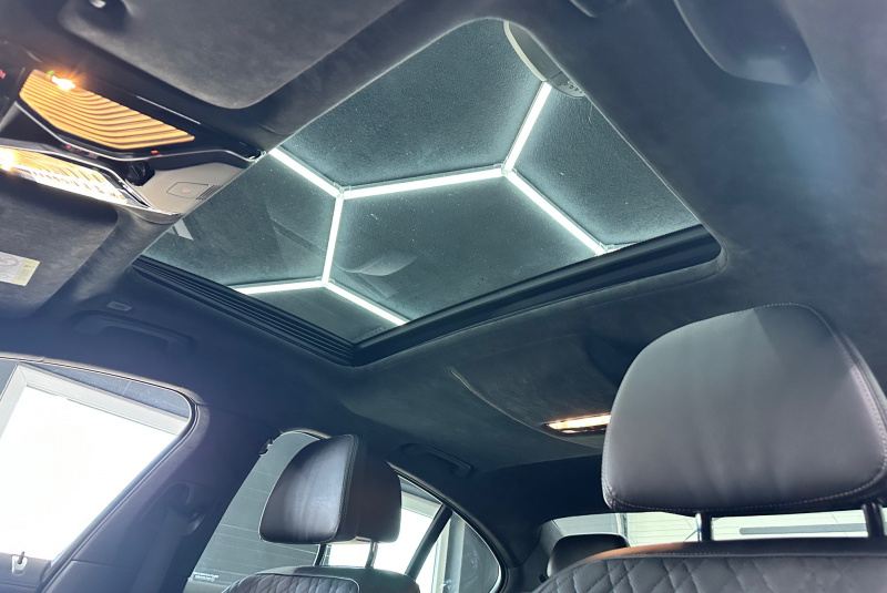 Ponuka vozidiel / BMW Rad 7 730d xDrive A/T - video Ponuka vozidiel / BMW Rad 7 730d xDrive A/T - video