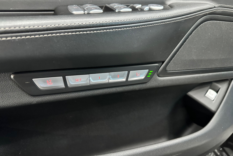  Ponuka vozidiel / BMW Rad 7 730d xDrive A/T - video